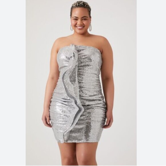 NWT L'ATISTE Forever 21 Silver Sequin Ruffled Mini Dress Plus Size 1X - Picture 1 of 7